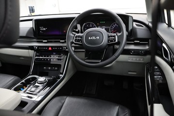 https://dvg-vehicle-assets.s3.amazonaws.com/U20156/c8y661gxpyftxlfm3vxq9qi28.jpg