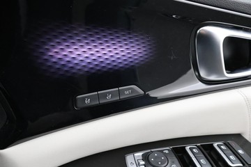 https://dvg-vehicle-assets.s3.amazonaws.com/U20156/uav2i7t84ahbfhky61p0kos8.jpg