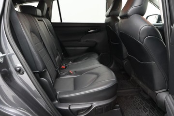 https://dvg-vehicle-assets.s3.amazonaws.com/U20180/4mh1behivnpeonbge079pfw05.jpg