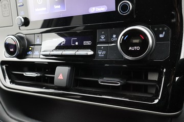 https://dvg-vehicle-assets.s3.amazonaws.com/U20180/89uemuce4w520lz9q60eyhr4f.jpg