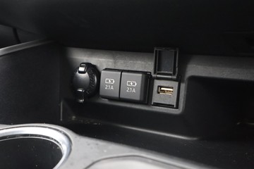 https://dvg-vehicle-assets.s3.amazonaws.com/U20180/d6izafshtkok6s4knvu0s45jk.jpg