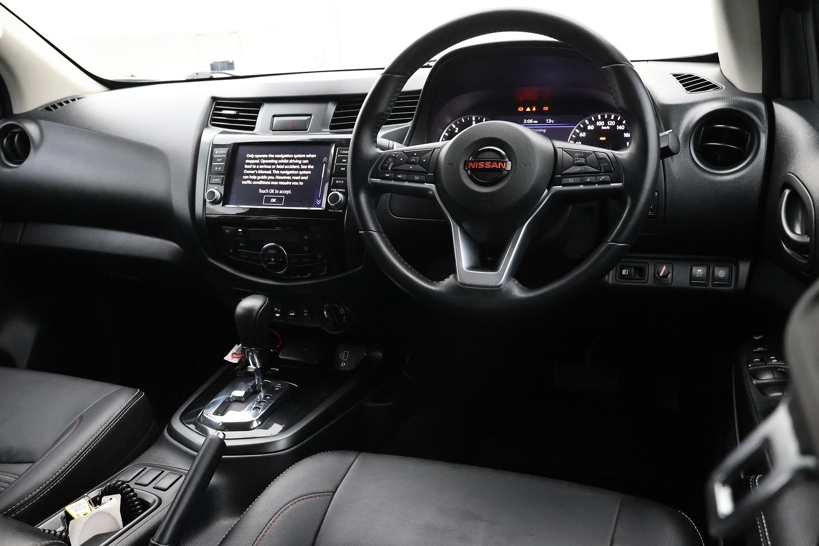 Nissan Navara image 4