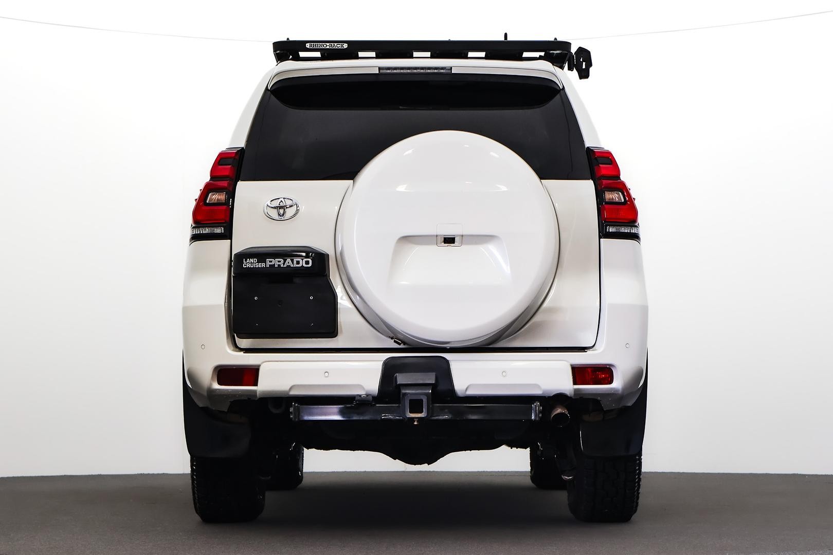 Toyota Landcruiser Prado image 3