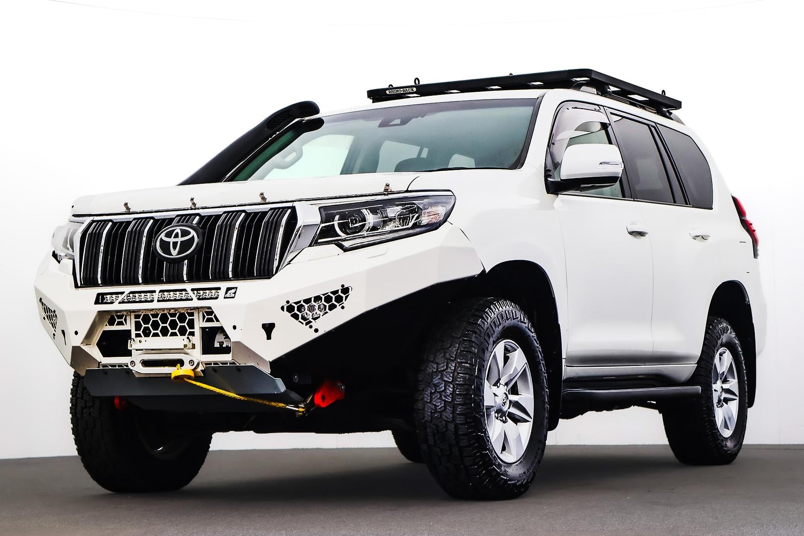 Toyota Landcruiser Prado image 1