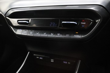 https://dvg-vehicle-assets.s3.amazonaws.com/U20199/8vy0vcarfixu5pddb1l2nsba5.jpg