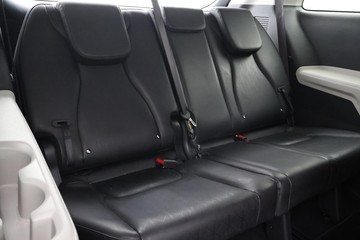 https://dvg-vehicle-assets.s3.amazonaws.com/U20201/38jvz2qwdwss4zuexrc1ufpbk.jpg