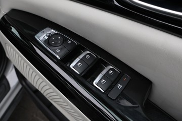 https://dvg-vehicle-assets.s3.amazonaws.com/U20201/e3eue86px8eok37yep4xne07s.jpg