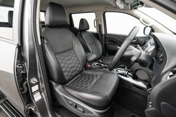 https://dvg-vehicle-assets.s3.amazonaws.com/U20203/y8zq2i21khdb88mg2y57mgzn.jpg