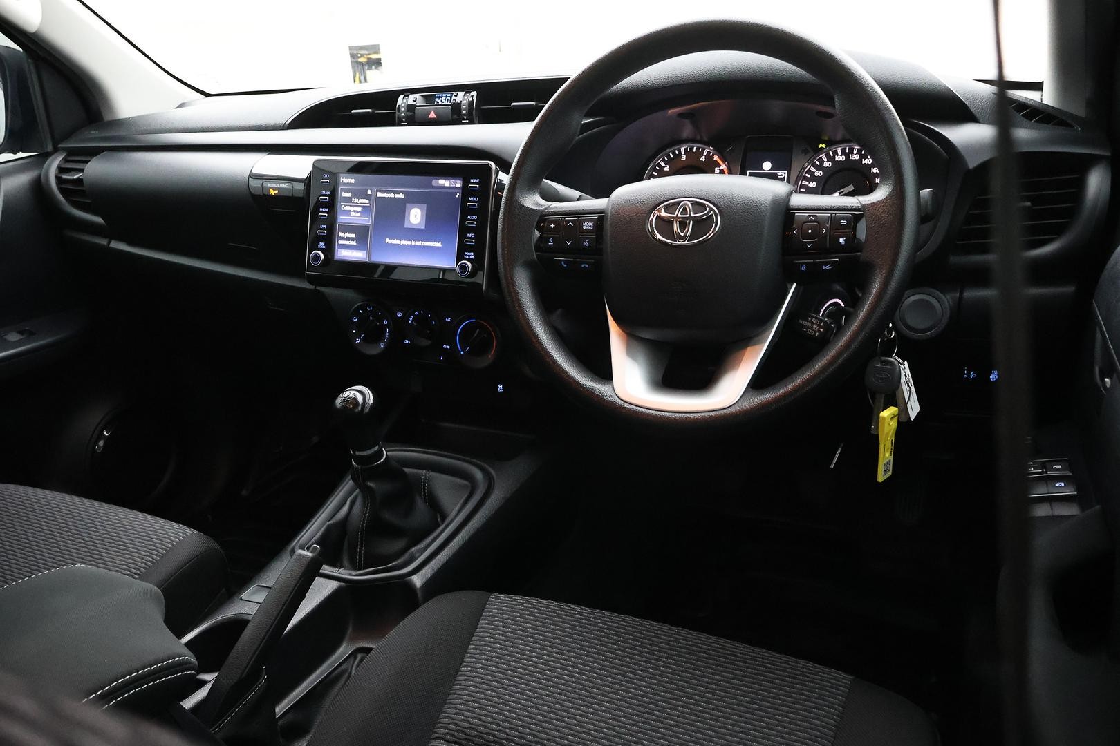 Toyota Hilux image 4