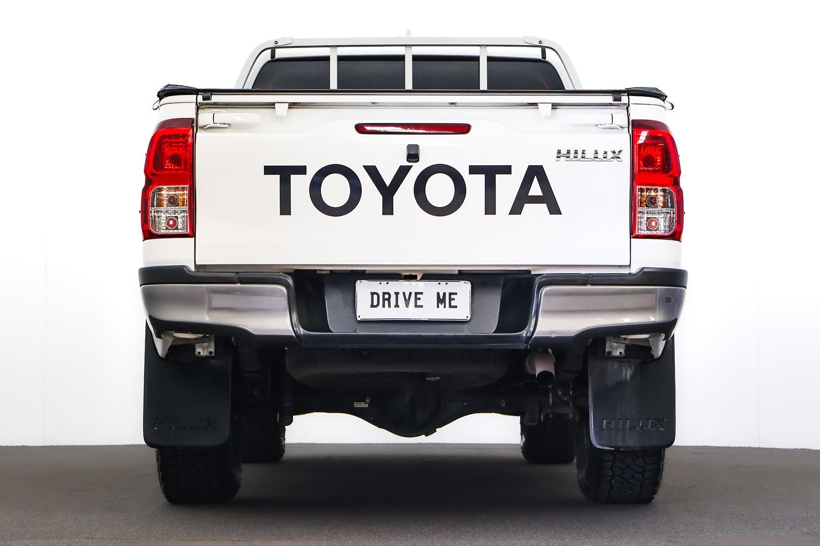 Toyota Hilux image 3