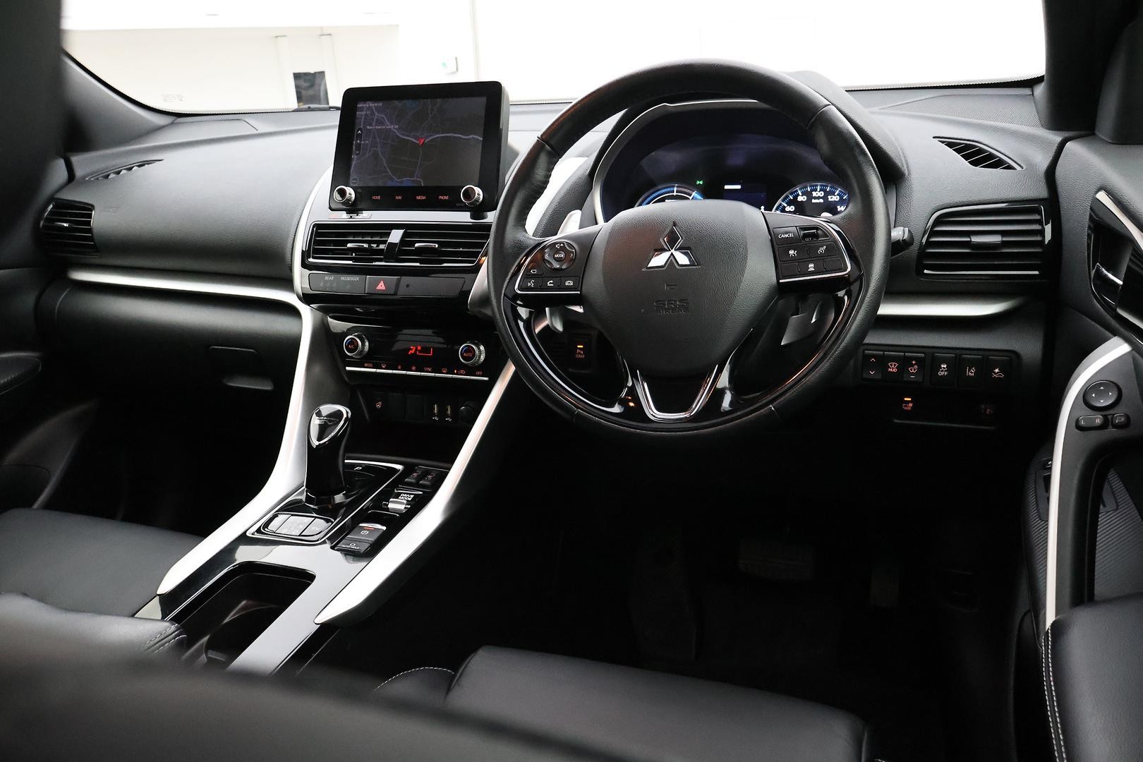 Mitsubishi Eclipse Cross image 4