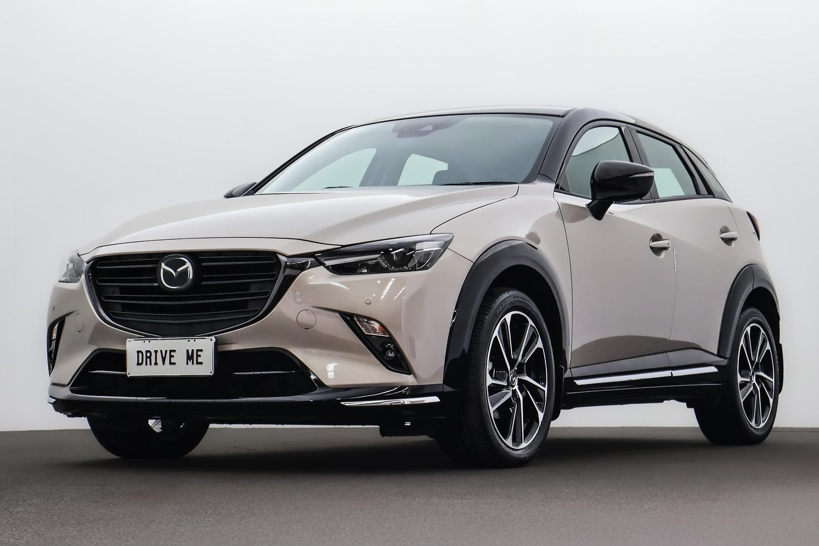Mazda Cx-3 image 1