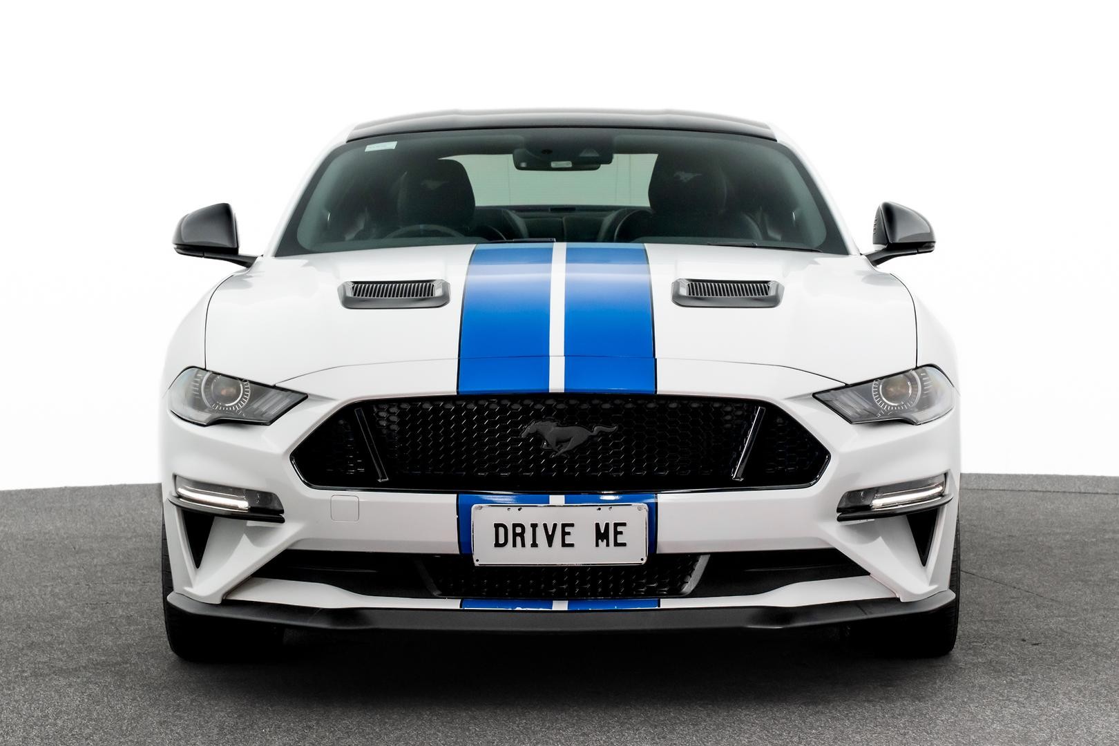 Ford Mustang image 2