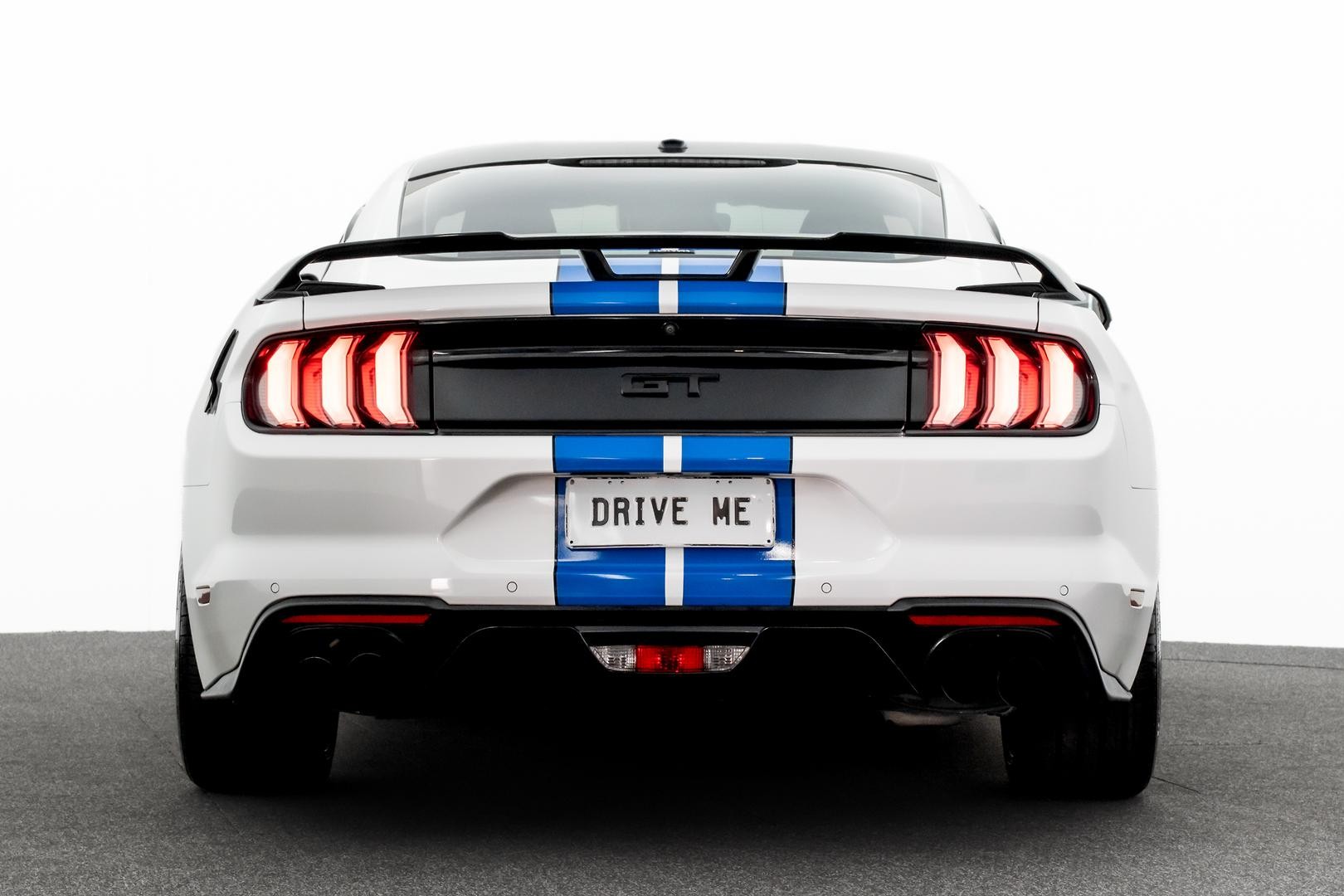 Ford Mustang image 3