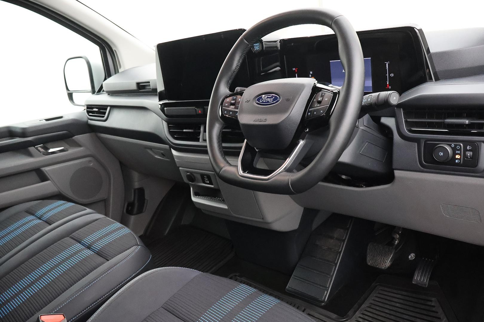 Ford Transit Custom image 4