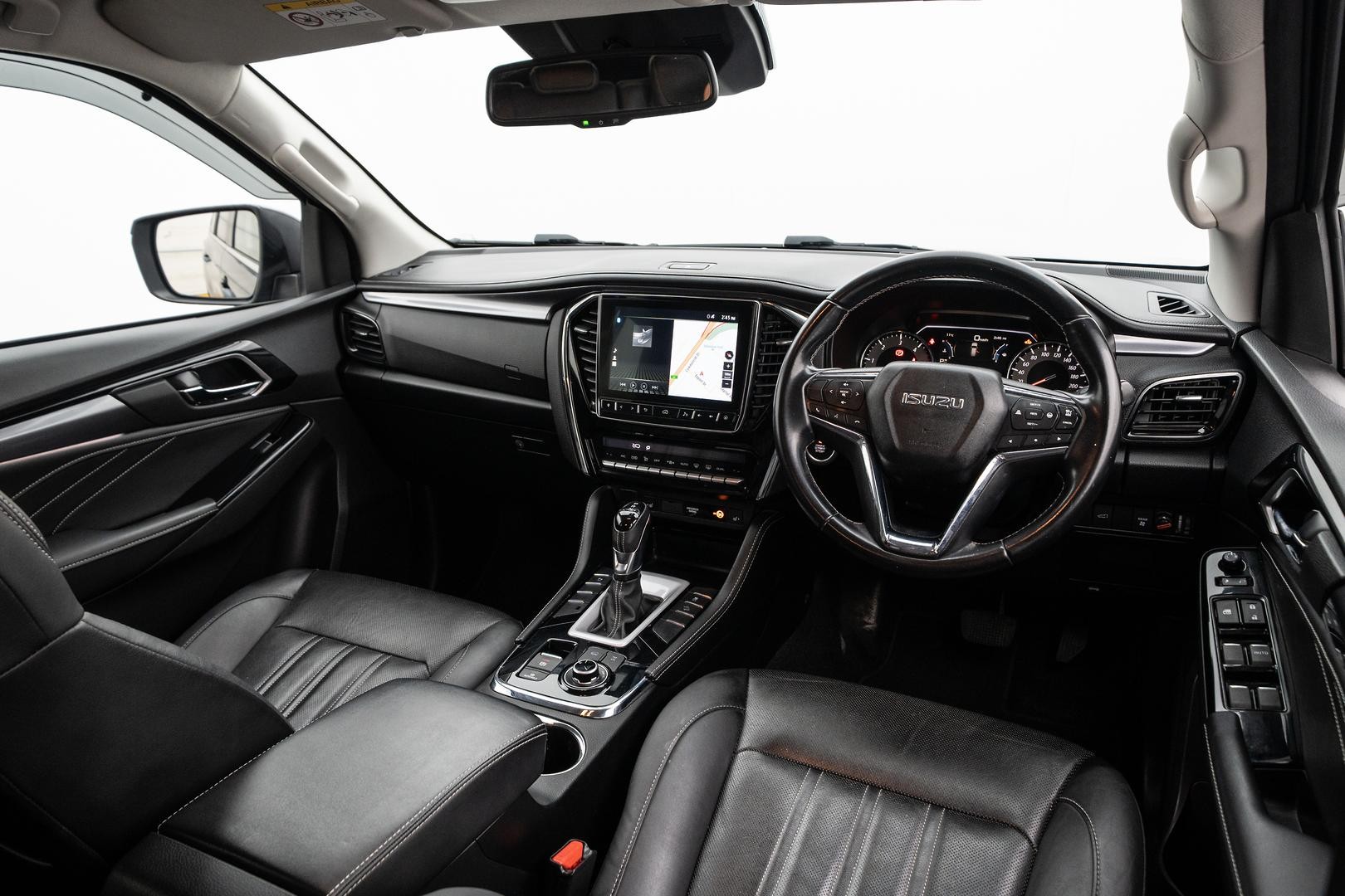 Isuzu Mu-x image 4