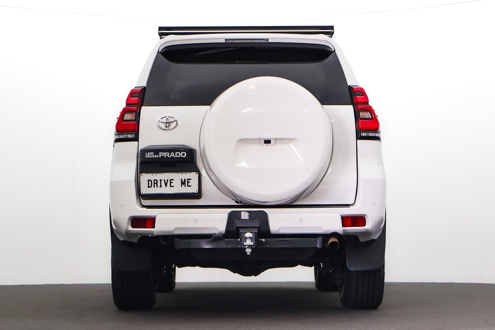 Toyota Landcruiser Prado image 3