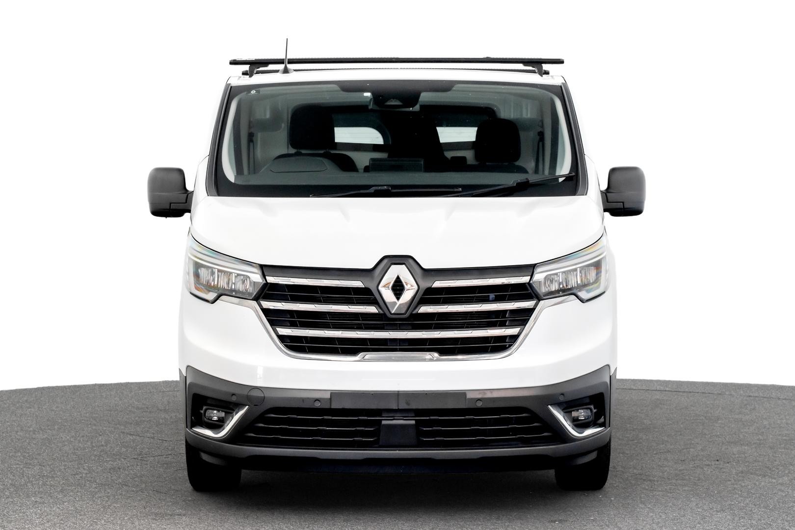 Renault Trafic image 2