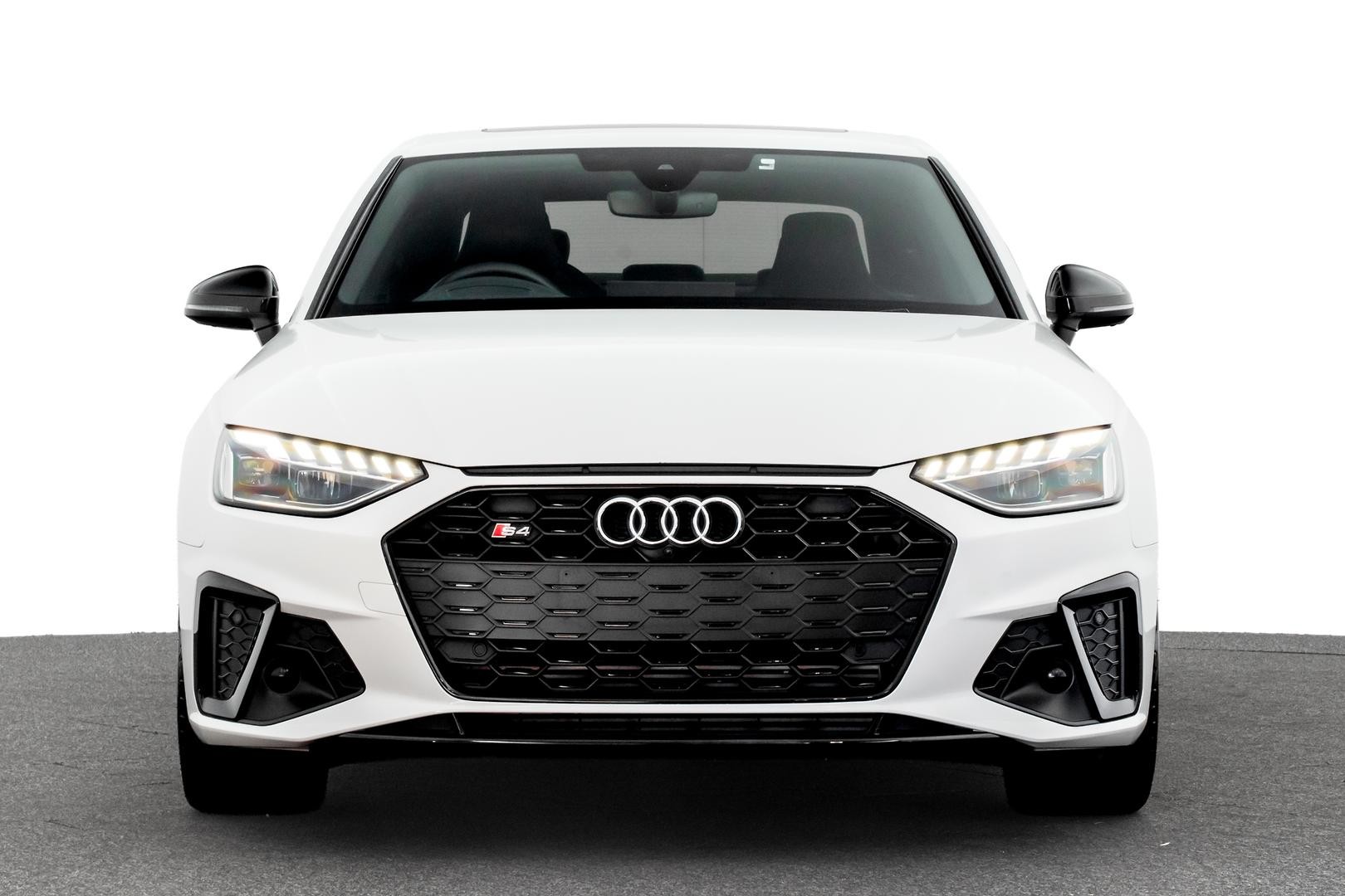 Audi S4 image 2
