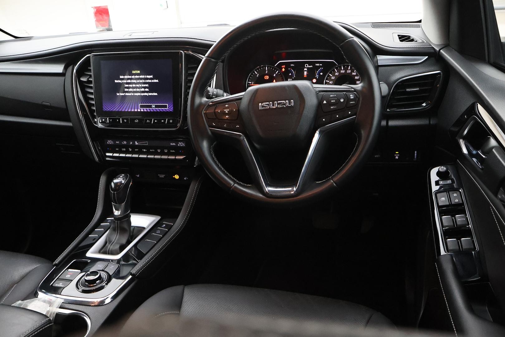 Isuzu Mu-x image 4