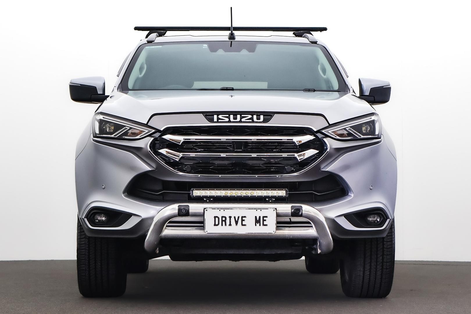 Isuzu Mu-x image 2