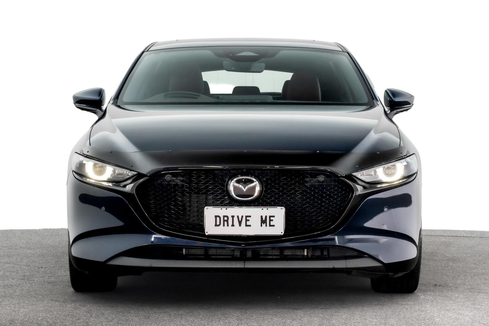 Mazda 3 image 2