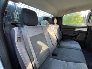 https://dvg-vehicle-assets.s3.amazonaws.com/V003955/5hq4ncmjz9ffoolj24jshp9ph.jpg