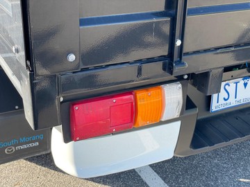 https://dvg-vehicle-assets.s3.amazonaws.com/V003955/7orqkhgh19o36mvj1h8pmv5gq.jpg