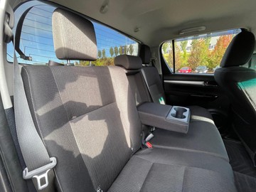 https://dvg-vehicle-assets.s3.amazonaws.com/V004028/91iuok2iqsa7zx72cmojh7v90.jpg