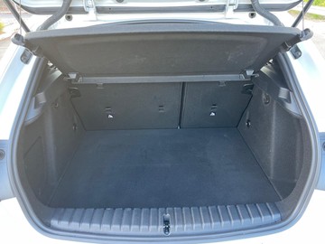 https://dvg-vehicle-assets.s3.amazonaws.com/V004062/b1nidltpj8v4yr91oc2ob5t07.jpg
