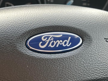 https://dvg-vehicle-assets.s3.amazonaws.com/V004150/2m2fgzij232u07flnx6wsylb5.jpg