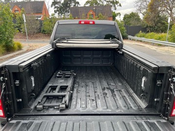 https://dvg-vehicle-assets.s3.amazonaws.com/V004210/1cm2aypkxivshd88cw2qrsze8.jpg
