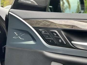 https://dvg-vehicle-assets.s3.amazonaws.com/V004222/463moyettp0d96ozis203bnvi.jpg