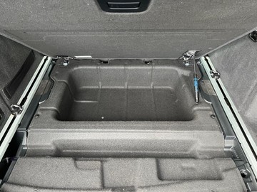 https://dvg-vehicle-assets.s3.amazonaws.com/V004222/6uiyqo435pj1fddec4xhb5h37.jpg