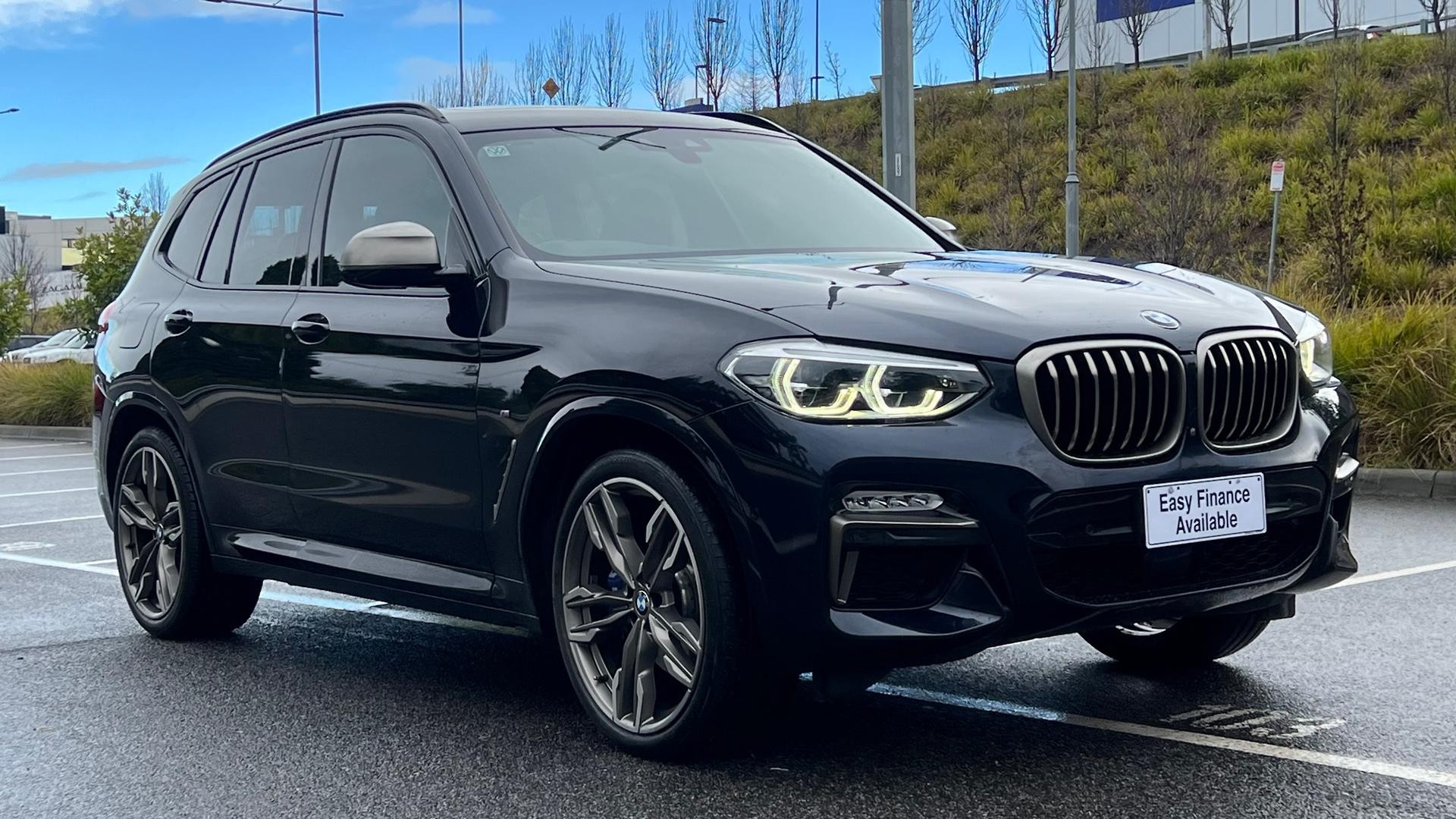 BMW X3 image 2