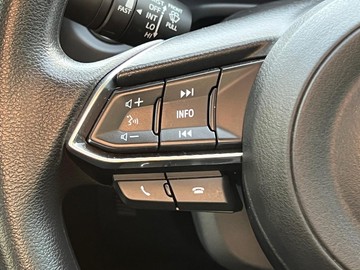 https://dvg-vehicle-assets.s3.amazonaws.com/V004223/2xxymx9iphwpqdfy3w8hlse7n.jpg