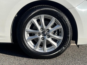 https://dvg-vehicle-assets.s3.amazonaws.com/V004223/3ibvpszb4wj75bpxtf35i7oow.jpg