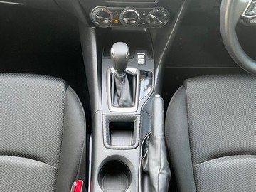 https://dvg-vehicle-assets.s3.amazonaws.com/V004223/i14sqspv03vtw3oqgyqb8b21.jpg