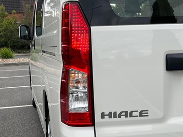 https://dvg-vehicle-assets.s3.amazonaws.com/V004224/37zzj6oq7o8u15x3yziw3s3ja.jpg