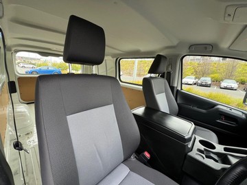 https://dvg-vehicle-assets.s3.amazonaws.com/V004224/98kjwnur1eoiycuzonoxawdwv.jpg