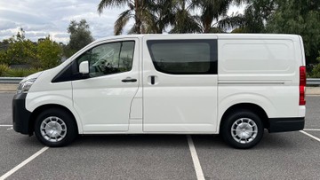 https://dvg-vehicle-assets.s3.amazonaws.com/V004224/de4ysy16os76b1hu8yl26gfr0.jpg