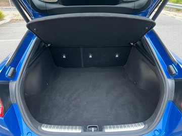 https://dvg-vehicle-assets.s3.amazonaws.com/V004229/206wymut0kepjuovluwte3n9p.jpg