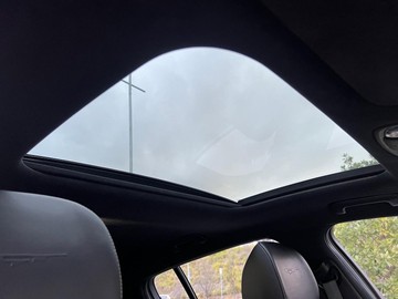 https://dvg-vehicle-assets.s3.amazonaws.com/V004229/b35zsn6vft83cjstsxwz9cfrx.jpg