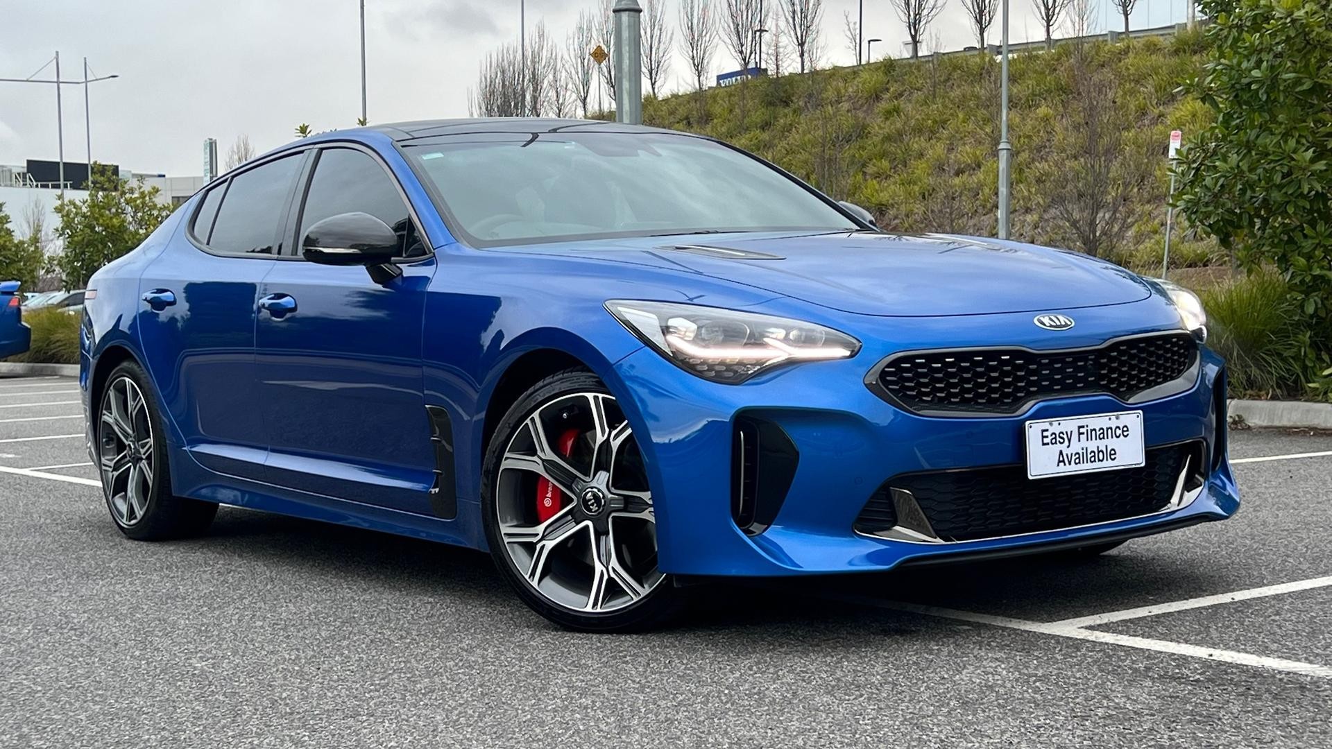 Kia Stinger image 1