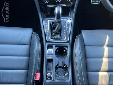 https://dvg-vehicle-assets.s3.amazonaws.com/V004238/5t3ggniohthluiu2ddkz42xg7.jpg