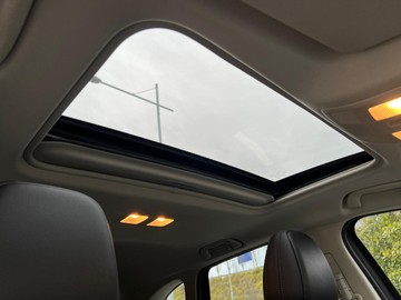 https://dvg-vehicle-assets.s3.amazonaws.com/V004243/8cf3ye3epoyv5uk902cawvbwp.jpg