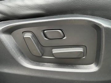 https://dvg-vehicle-assets.s3.amazonaws.com/V004243/9gtw7w5jaq6chazlj3kjjp2yc.jpg