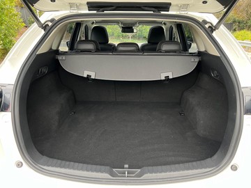 https://dvg-vehicle-assets.s3.amazonaws.com/V004243/bmu309i6tox2s8qkxza3bnkal.jpg