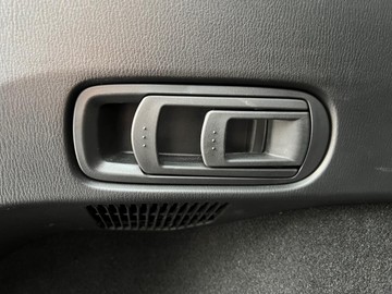 https://dvg-vehicle-assets.s3.amazonaws.com/V004243/d5mw96zfy3r1rjkx2fv4dosnf.jpg