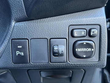 https://dvg-vehicle-assets.s3.amazonaws.com/V004280/1g6ny9icx6mblwj8bz5j7lkuw.jpg